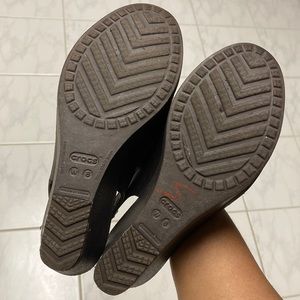 Crocs wedge heel